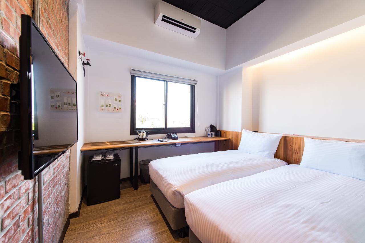 Traveller Inn Tiehua Cultural And Creative Hotel T'ai-tung Zewnętrze zdjęcie